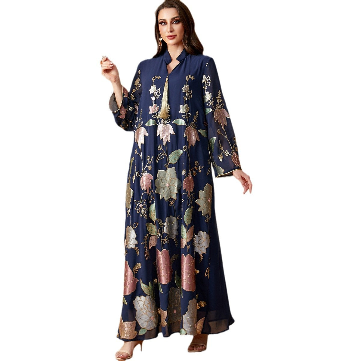 Muslim Middle Eastern Sequin Embroidered Women's Long Robe Fashion Tassel Dubai Dress