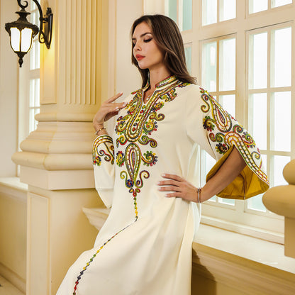 Middle Eastern Muslim Women's Long Robe with Cord Embroidery for Dubai Tourism and Leisure Wear
