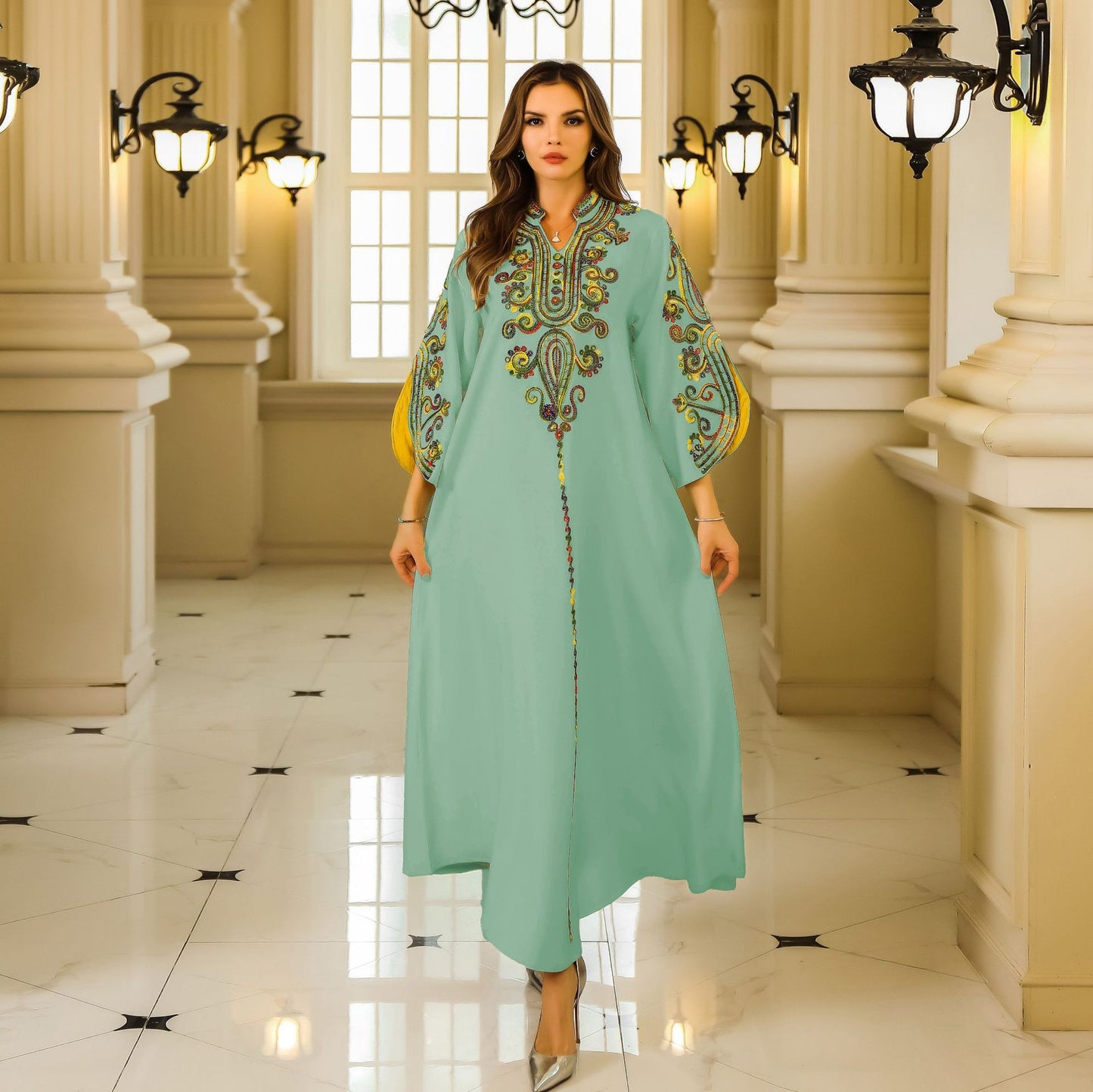 Middle Eastern Muslim Women's Long Robe with Cord Embroidery for Dubai Tourism and Leisure Wear