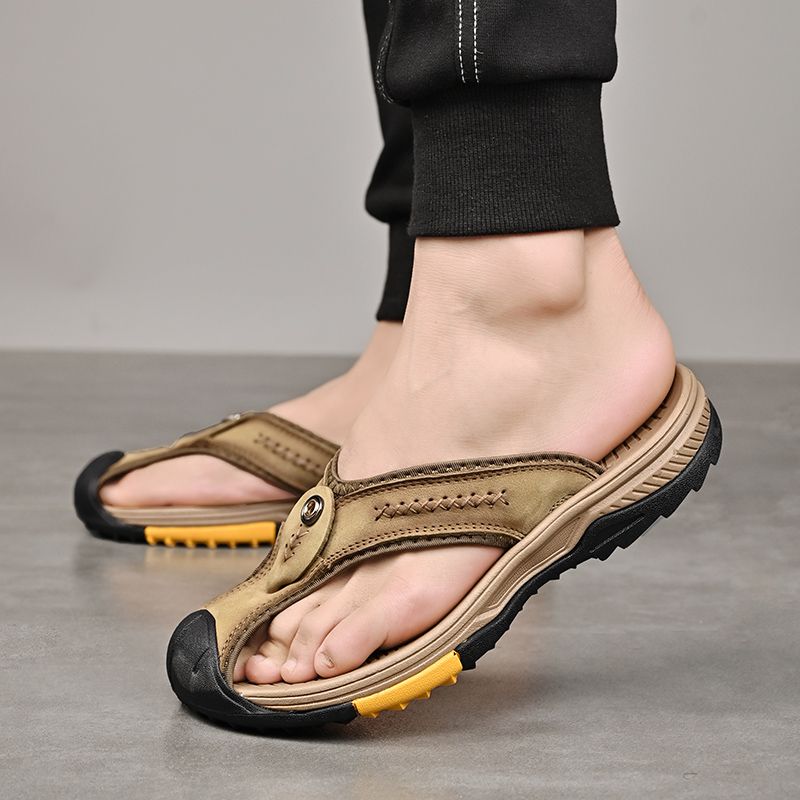 Summer men's new first layer cowhide flip-flops fashion all comfortable men's slippers beach shoes