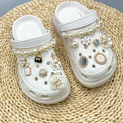 A set of Crystal Shoe Charms Fits Fashion Decoration For Clog Shoes Artificial Diamond Bling Chain Artificial Jewelry Accessories; Crocs Decoration