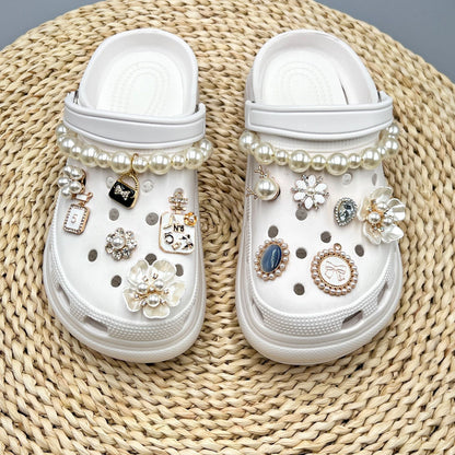 A set of Crystal Shoe Charms Fits Fashion Decoration For Clog Shoes Artificial Diamond Bling Chain Artificial Jewelry Accessories; Crocs Decoration