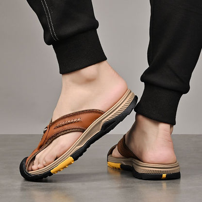 Summer men's new first layer cowhide flip-flops fashion all comfortable men's slippers beach shoes