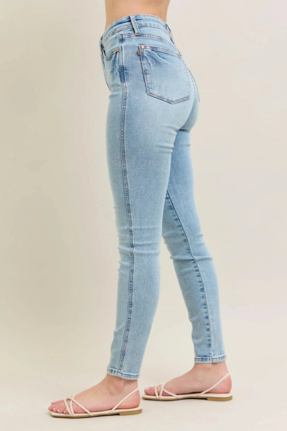 Judy Blue Full Size Mr Tummy Control Vintage Wash Skinny Jeans Plus Size