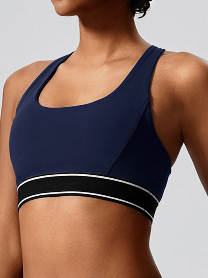 Modern elastic fitness fashion yoga vest with chest pad