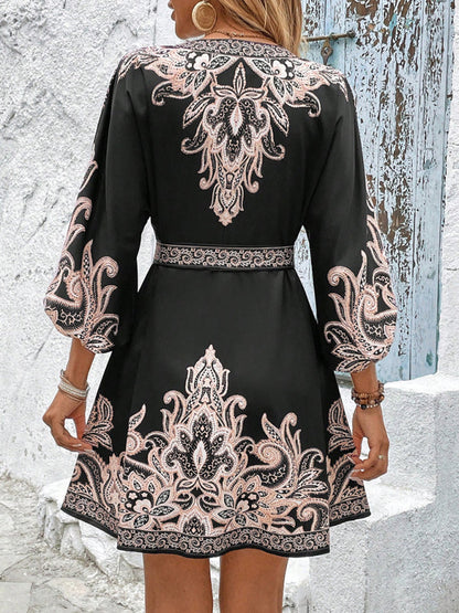 Modern Printed V-Neck Three-Quarter Sleeve Tie-Waist Dress